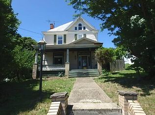 101 2nd St, Bentleyville, PA