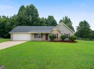 761 Twin Oaks Ln, Dallas, GA 30157