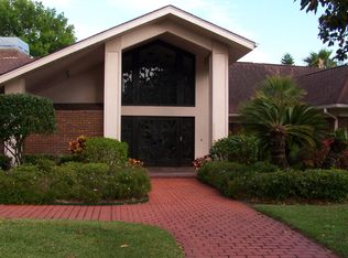 10695 Bardes Ct, Seminole, FL 33777