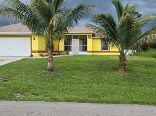 703 W 7th St, Lehigh Acres, FL 33936