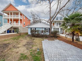 1055 Glenshaw St, North Charleston, SC 29405