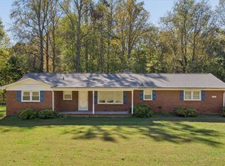 144 Green Briar Dr, Liberty, SC 29657