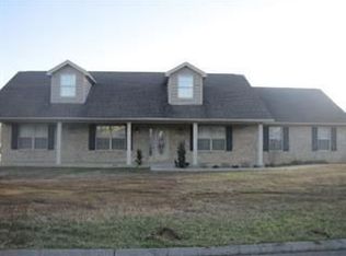 1730 River Mist Ln, Sevierville, TN 37876