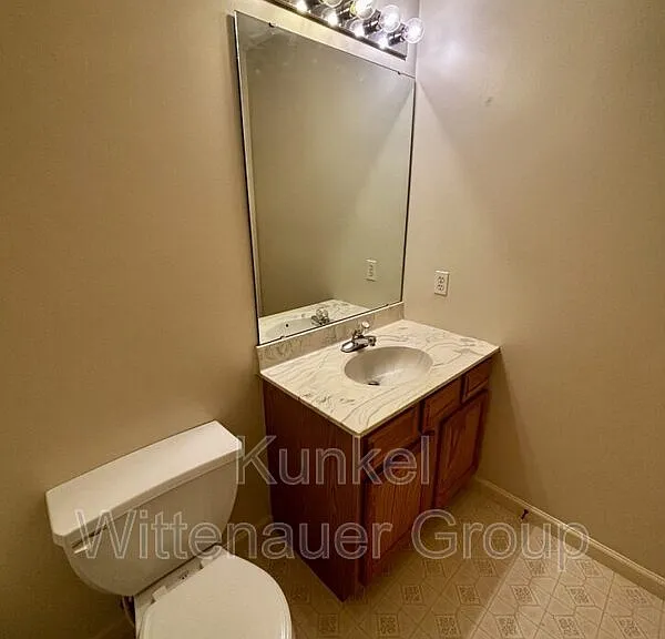 720 Cedar Mill Dr — Photo 32