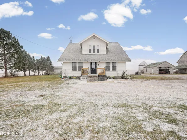 V 611 County Rd #11, Liberty Center, OH 43532