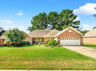 3225 Athens Dr, Conway, AR 72034