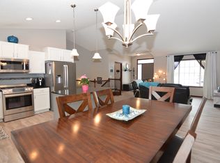 24722 Superior Dr, Rogers, MN 55374