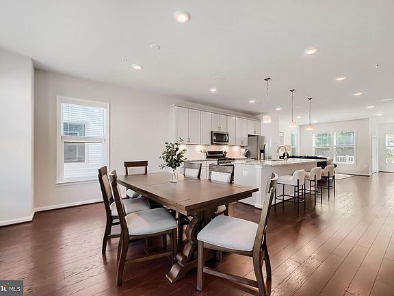 5th image of 3414 Watershed Blvd
