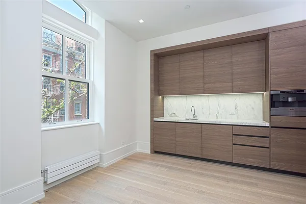 Rented by Douglas Elliman | media 44