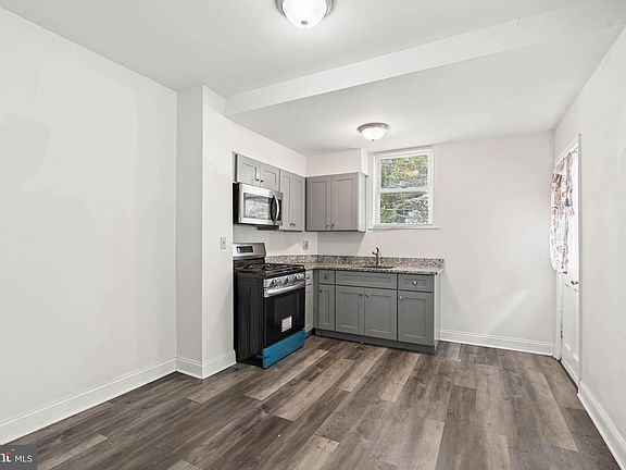 2nd image of 540 46th St