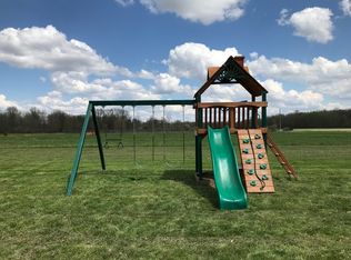 93 Kings Dr SW, Warren, OH 44481