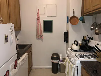 Rented by R New York