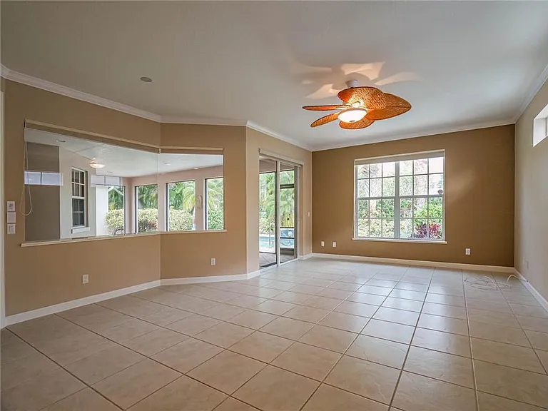 2116 Sea Mist Ct — Photo 10