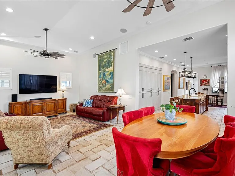6022 Beacon Shores St — Photo 13