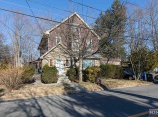 19 W Ivy Ln, Englewood, NJ 07631