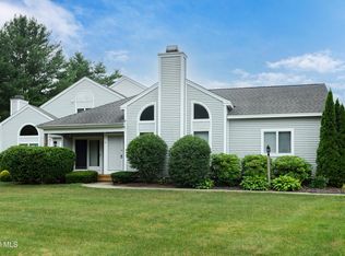 16 Pepper Ln, Saratoga Springs, NY 12866