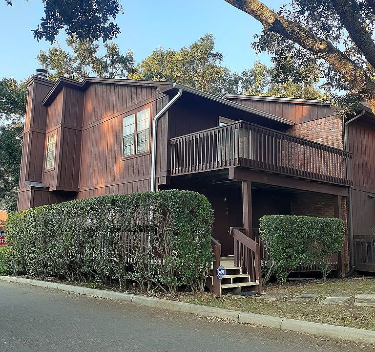 1st image of 776 Timberway Ct