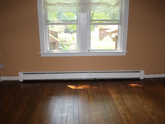 2 Bdrm/office lake view