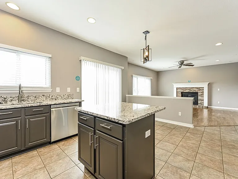 858 Sundown Dr — Photo 12