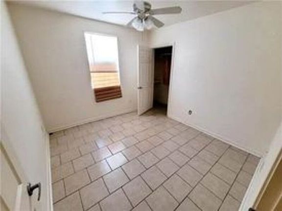 3rd image of 4574 Dodt Ave