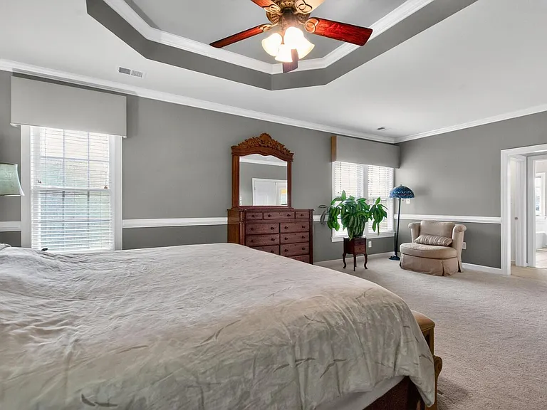 401 Hilton Head Ct — Photo 34