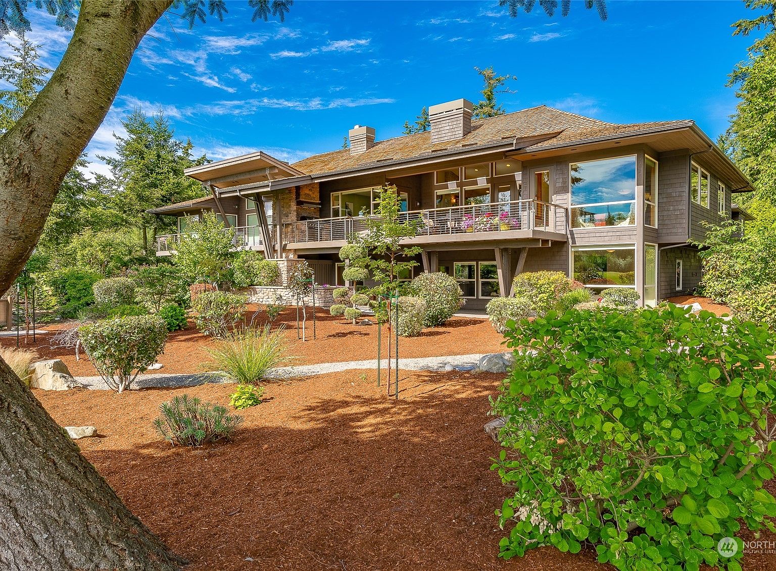 8769 Clubhouse Point Drive