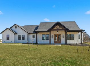 420 Zonaverde Ct, Poolville, TX 76487