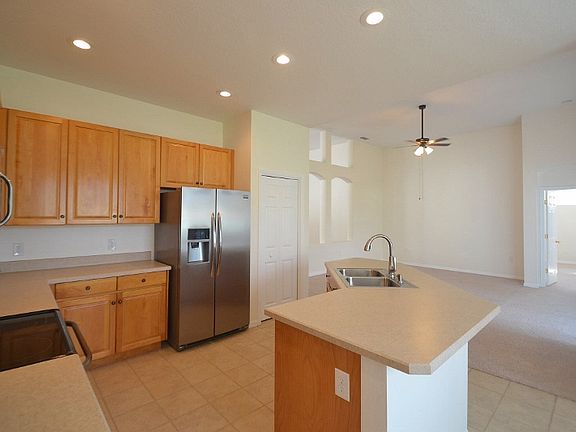5th image of 34435 Windknob Ct