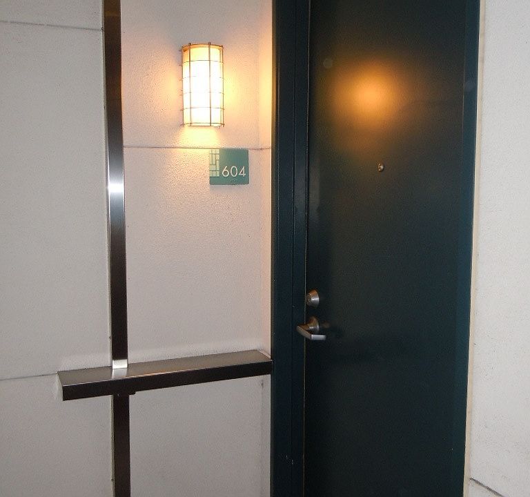 1st image of 630 W 6th St APT 604