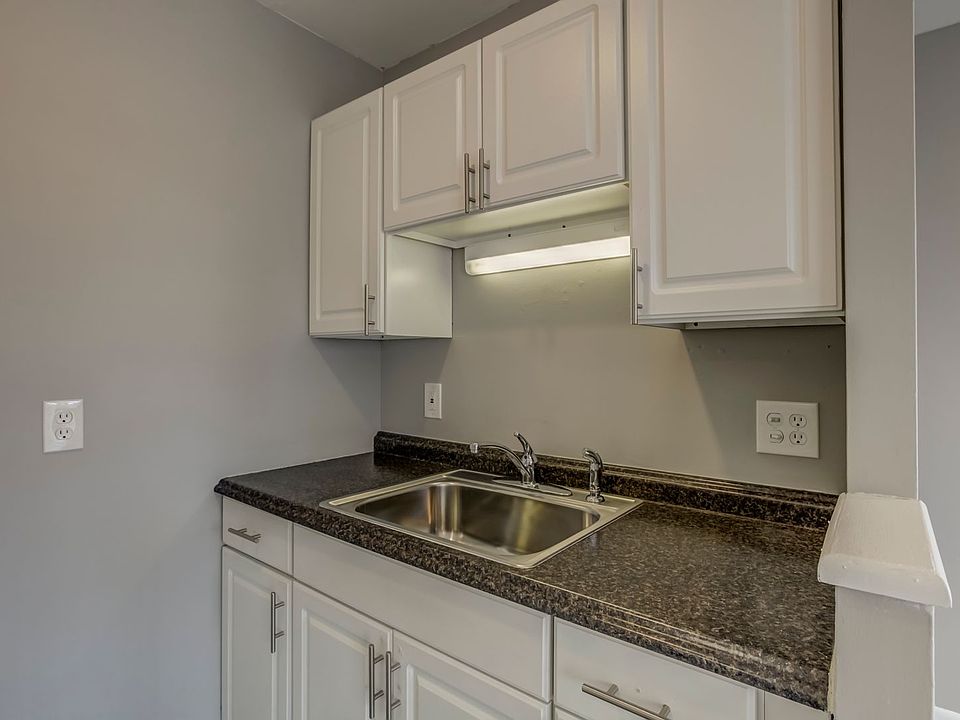 3915 Devon Rd 3915 Devon Rd Royal Oak, MI Zillow Apartments for