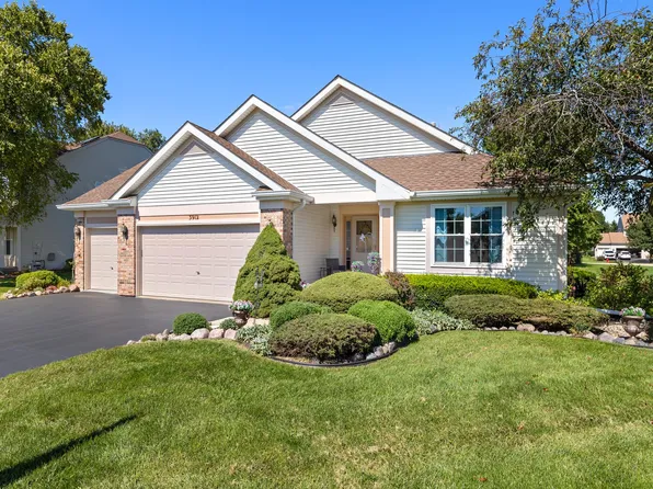 3912 Boone Creek Cir, McHenry, IL 60050