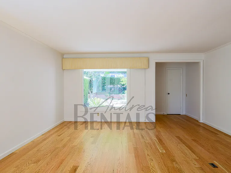 5555 Harbord Dr — Photo 5