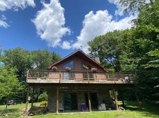 90 Acorn Dr, Jewett, NY 12444