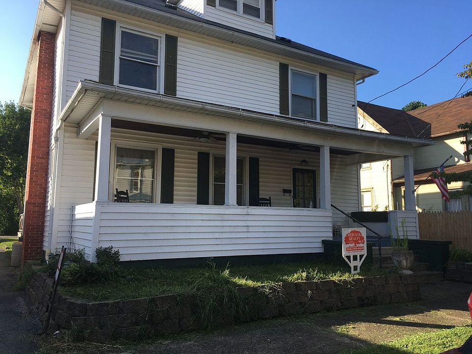 1st image of 702 2nd Ave
