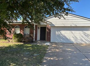 512 Hollyberry Dr, Mansfield, TX 76063