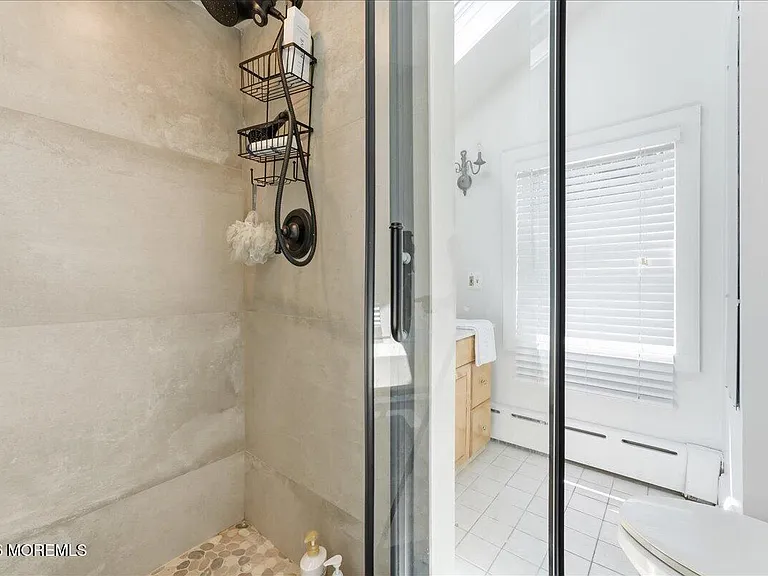 496 W Park Ave — Photo 22