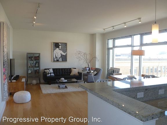 4th image of 77 Van Ness Ave APT 708