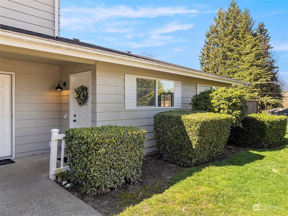 1st image of 12425 SE 272nd Place #D