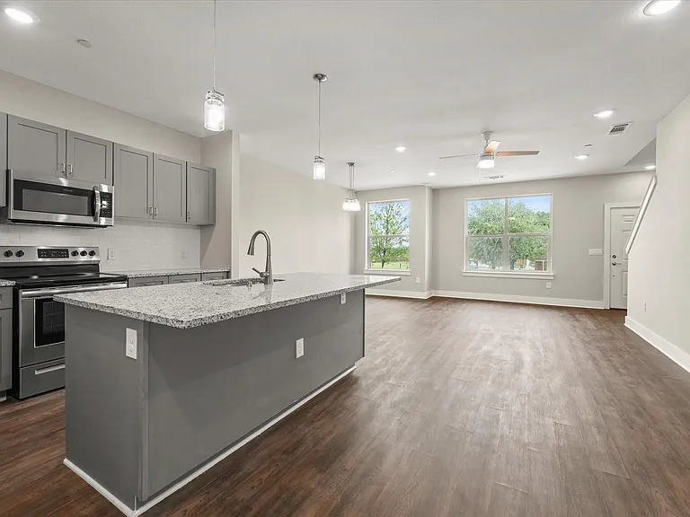 3413 Aaron Pl — Photo 8