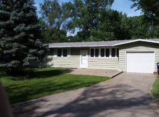 2313 SW Madeline Ln, Topeka, KS 66614