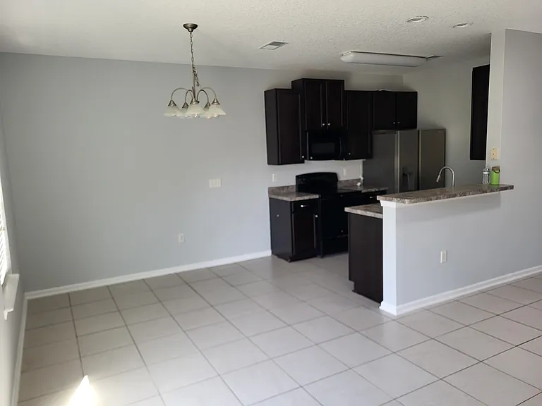 83 Moultrie Village Ln — Photo 8
