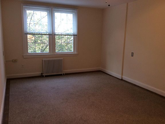 3rd image of 2634 Lee Hwy APT 202