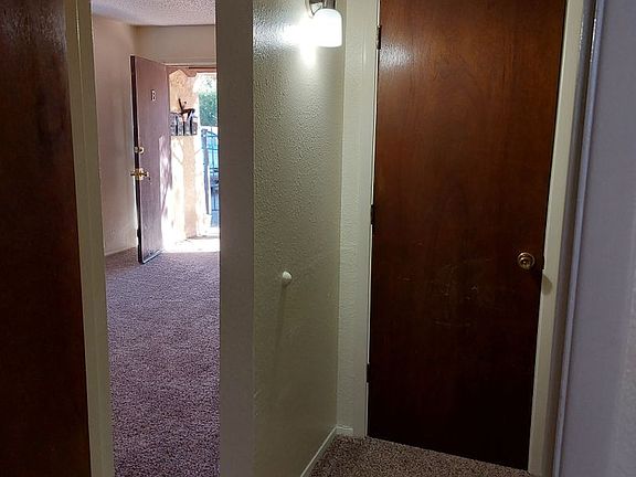 5th image of 320 S San Pedro St APT B