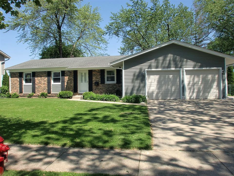 1st image of 445 N Everett Dr