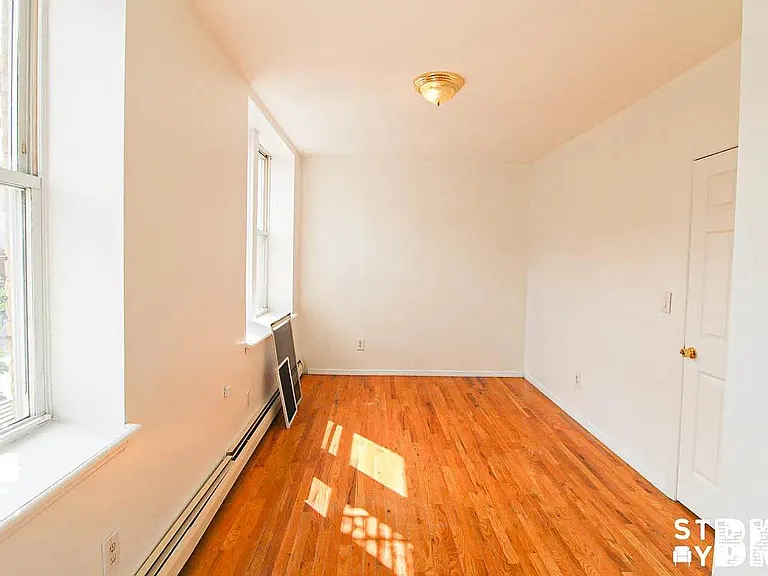 502 Franklin Ave #1 — Photo 5