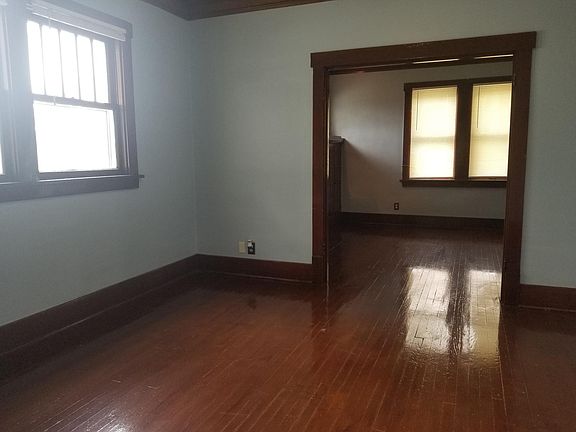 4th image of 1115 N 30th St