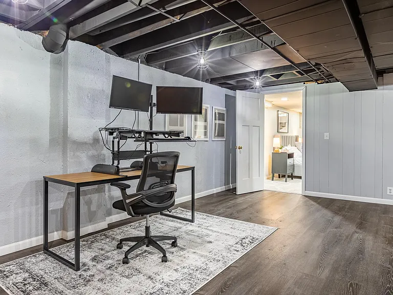 5038 Dayton Dr — Photo 29