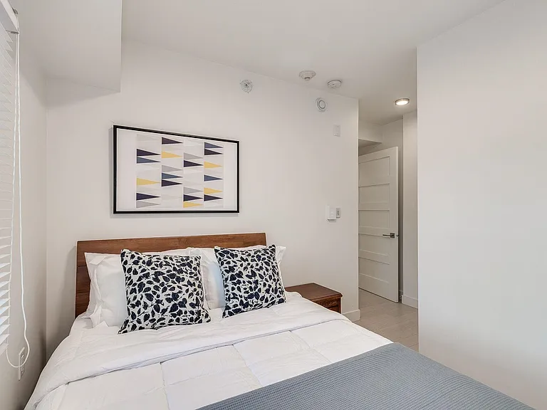 1431 Haro St #Townhouse 201 — Photo 18