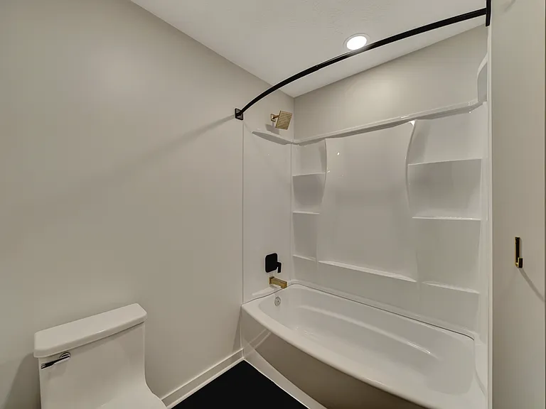 7339 Yankee Woods Dr — Photo 30