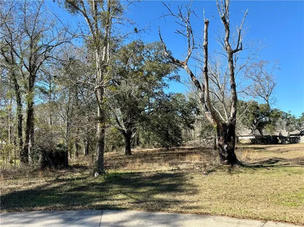 212 Belle Grove Ct, Pearl River, LA 70452